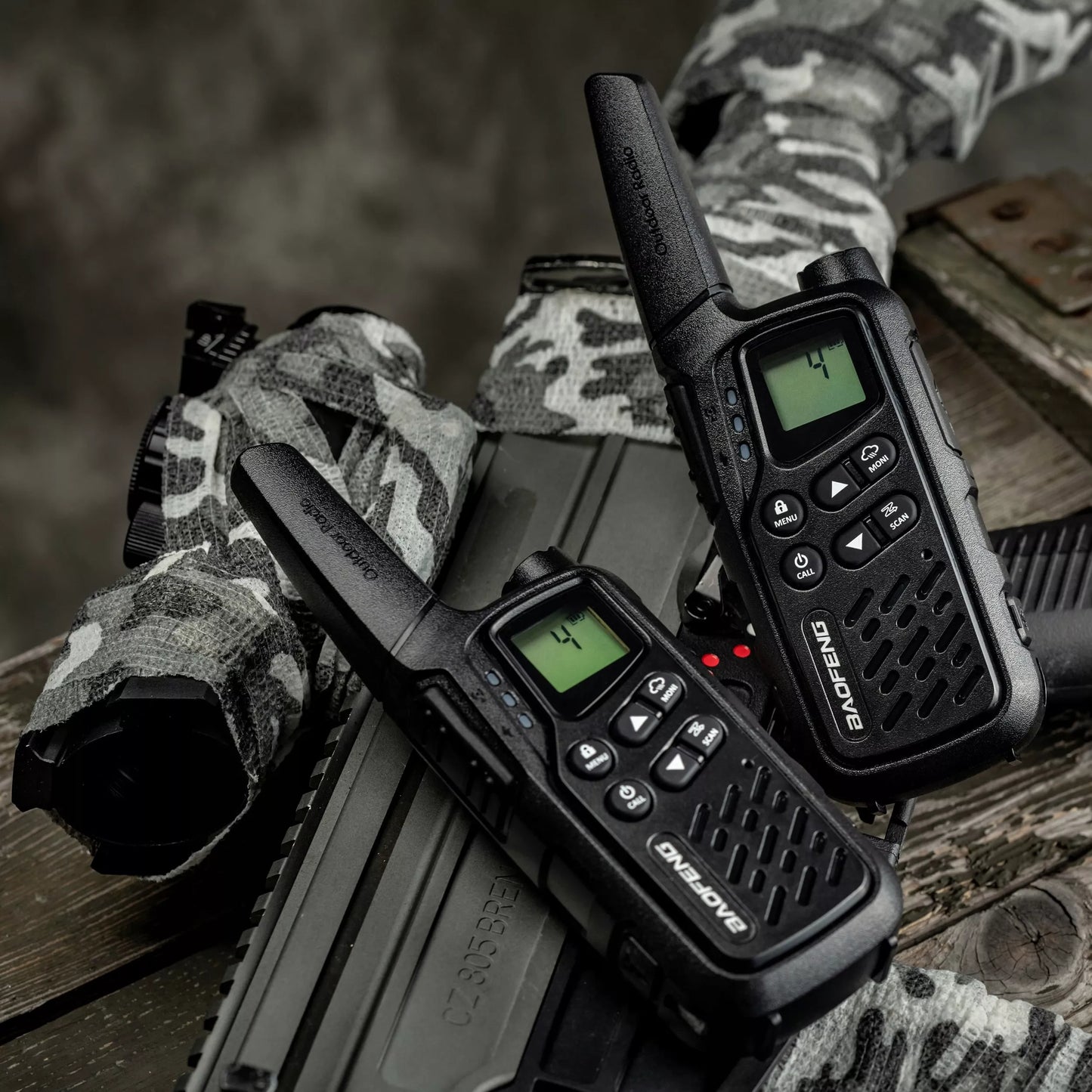 BAOFENG BF-25E ROKETIS RADISTACIJA ILGAS ATSISVEIKINIMAS SUBKANALAI PROGRAMUOJAMAS USB-C ŽIBINTUVĖLIS