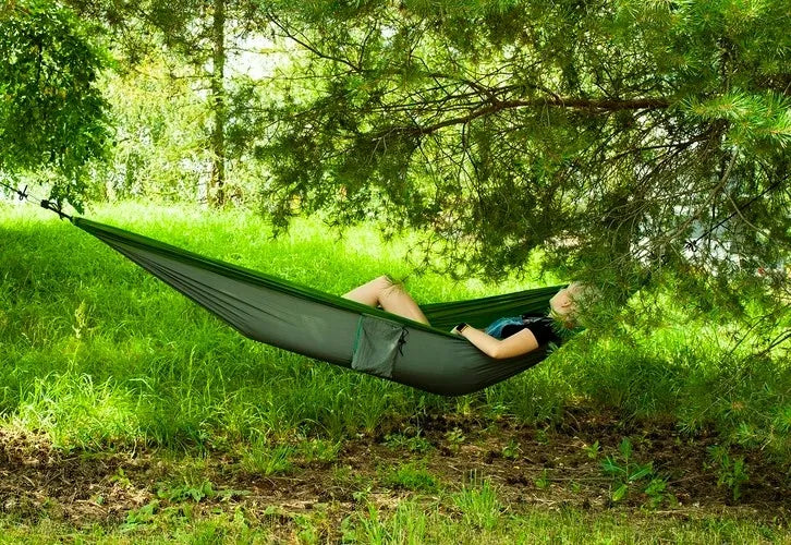 Didelis dvivietis turistinis hamakas 260x140 cm lengvas ir tvirtas – iki 150 kg