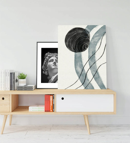 Paveikslas ant drobės 60 × 80 cm, abstrakcija, balta ir pilka, minimalistinis apskritimo motyvas C041