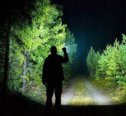 Galingas taktinis LED žibintuvėlis XHP50 ZOOM karinis