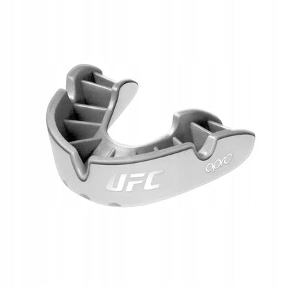 Dantų apsauga bokso "Opro" UFC Silver GEN2 balta sidabrinė