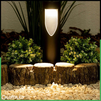 4x saulės energija maitinami LED sodo šviestuvai, įsmeigiami į žemę su prieblandos jutikliu