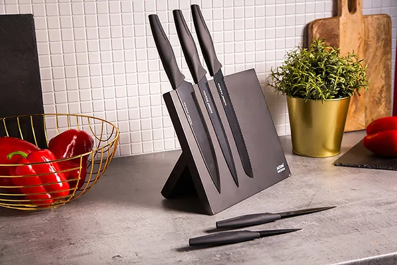 5 virtuvinių peilių rinkinys su „Altom Design“ juodu magnetiniu bloku