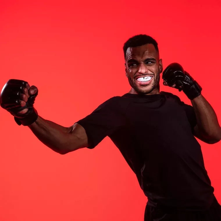Dantų apsauga bokso "Opro" UFC Silver GEN2 balta sidabrinė