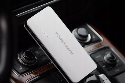 PowerBank Ekranas 3xUSB Žibintuvėlis