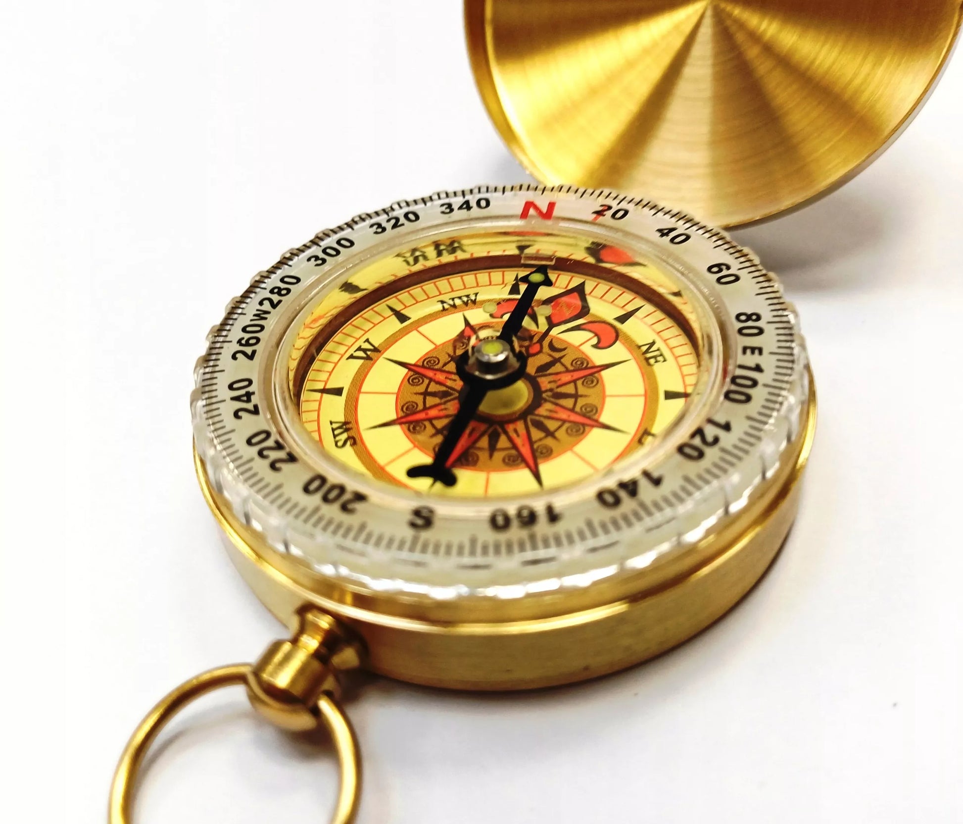 SKAIDRUS KARINIS KOMPASAS BUSOLA, TURISTINIS SULANKSTOMAS RODIKLIS - LUMINESCENTINIS