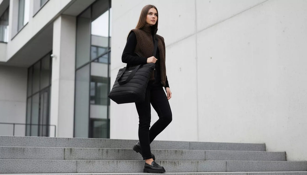 Juoda didelė moteriška rankinė, talpi pirkinių rankinė ant peties, dygsniuota ZAGATTO