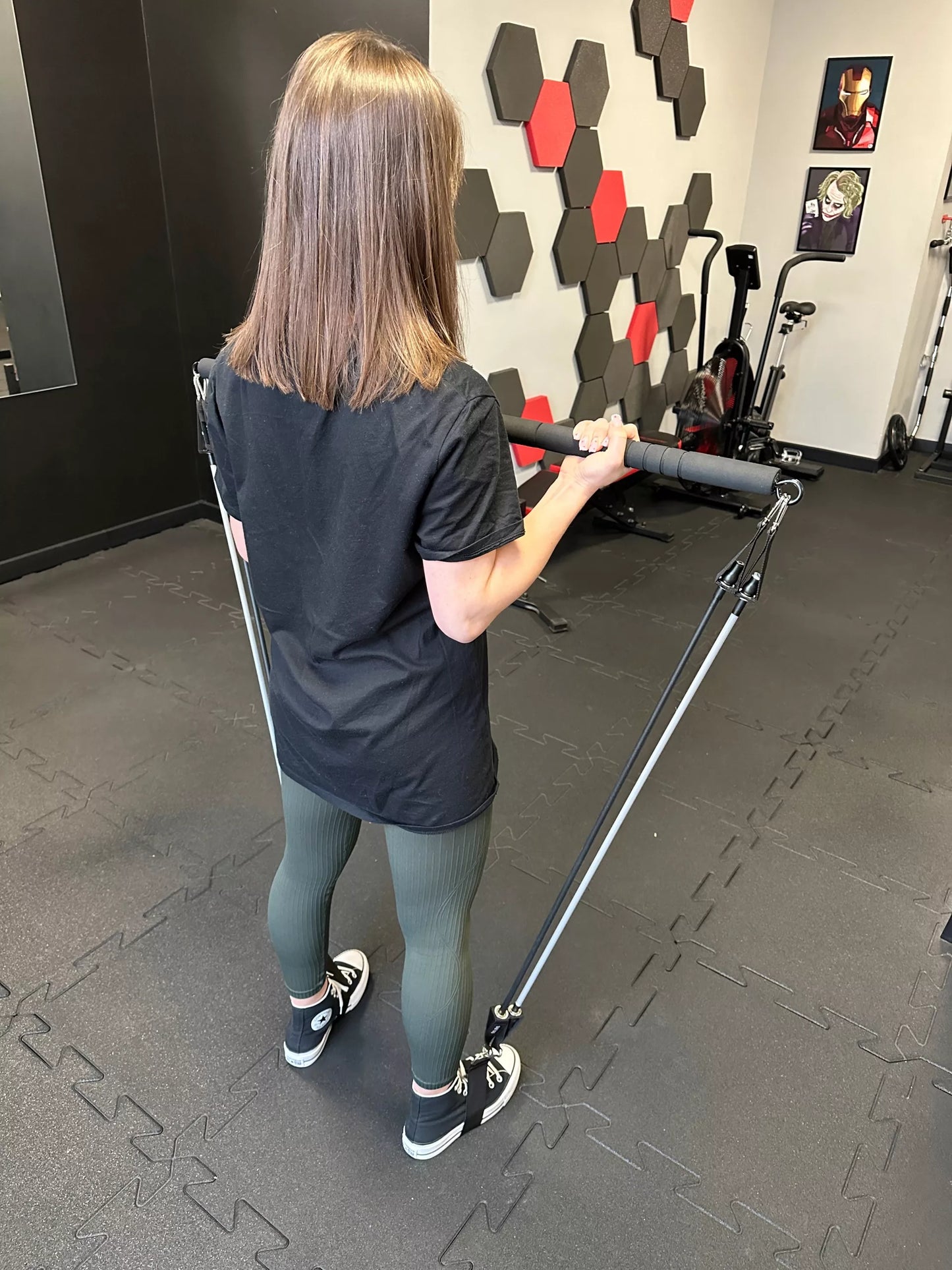Fitness treniruočių lazda PILATES BAR + 4 pasipriešinimo gumos