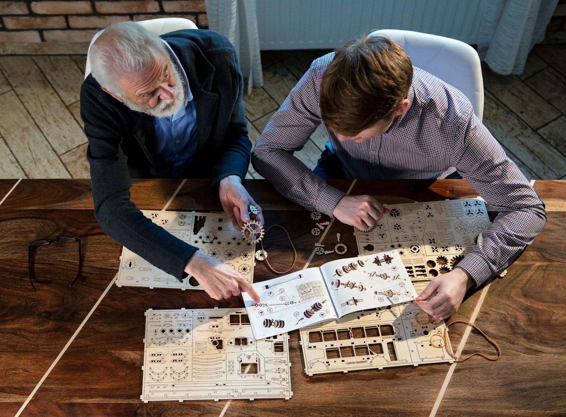 Medinis 3D Dėlionės Puodelis Ant Stalo Kamuoliukas Konstrukciniai Blokeliai Wooden.City