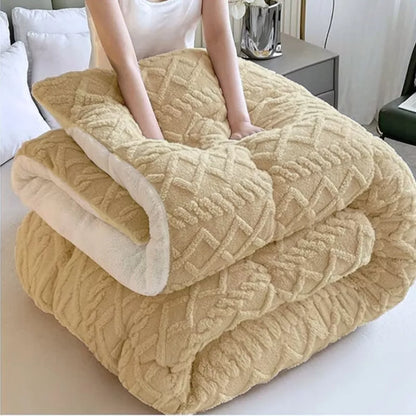 STORAS DVIPUSIS MEŠKINIS PLAIDAS 4,7 KG 180X220. ŠILTAS ŽIEMINIS PURUS ANKLODė