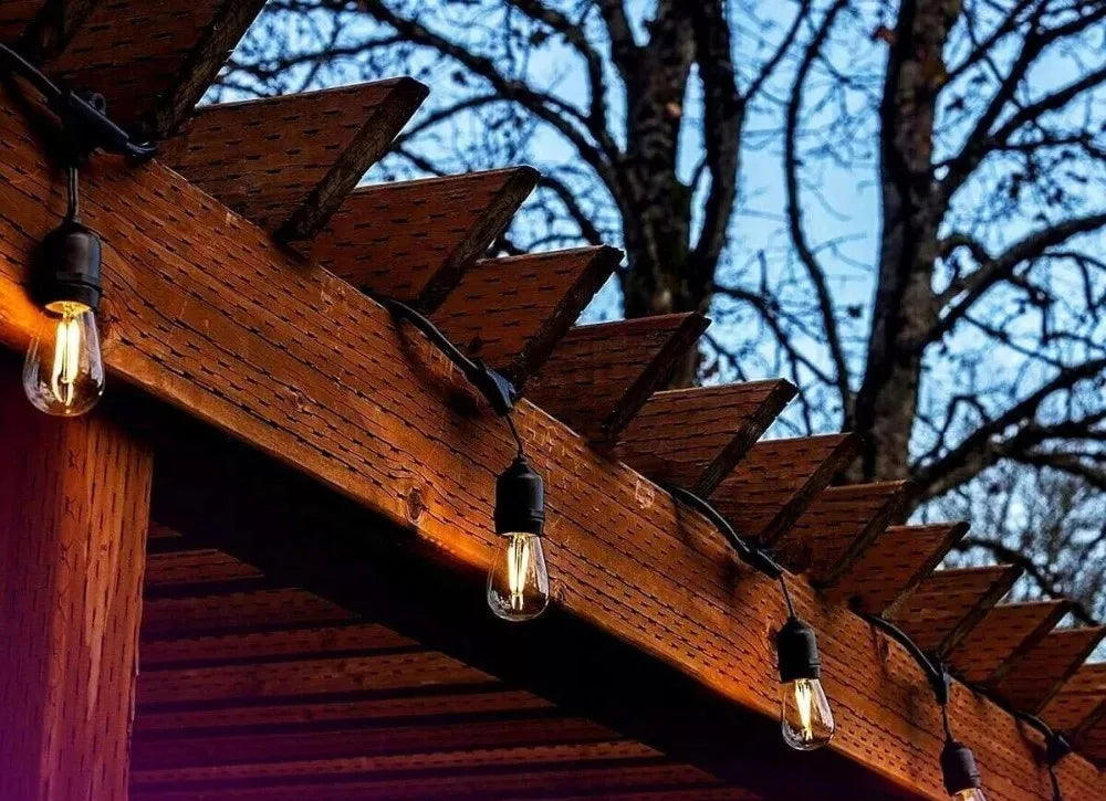 Sodo girlianda – šviesos grandinė 15 m, 15 × E27, komplektas su LED lemputėmis