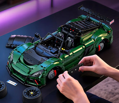CaDA konstravimo rinkinys Lotus automobilis 54 cm 3730 detalių