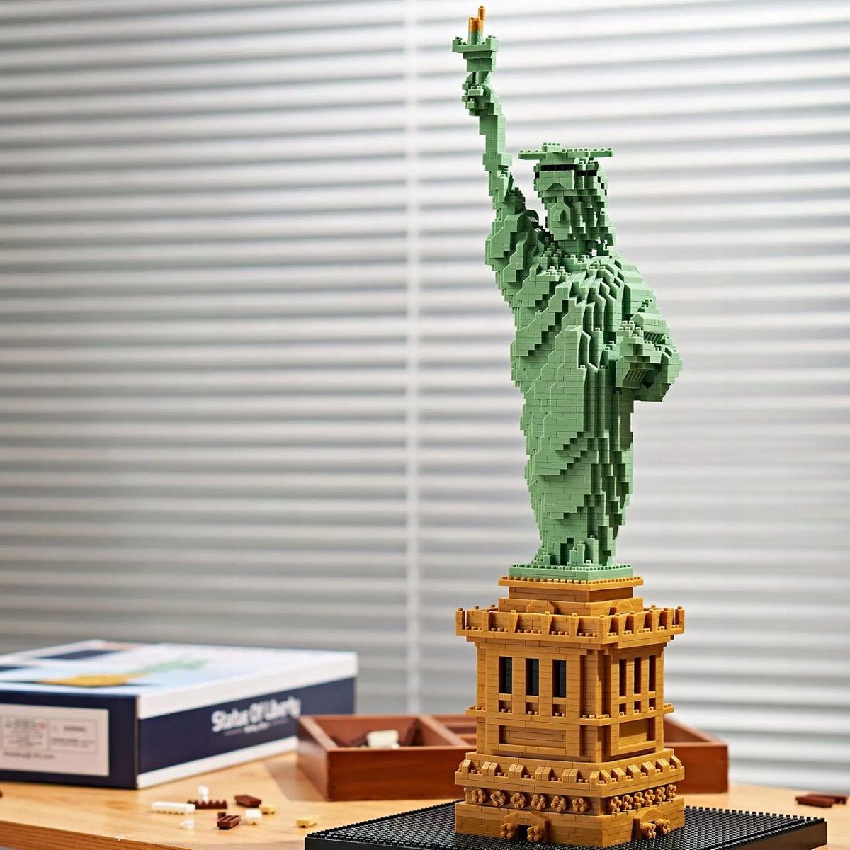 Statulos „Laisvė“ konstruktorius, architektūros modelis, JAV Niujorkas, 45 cm