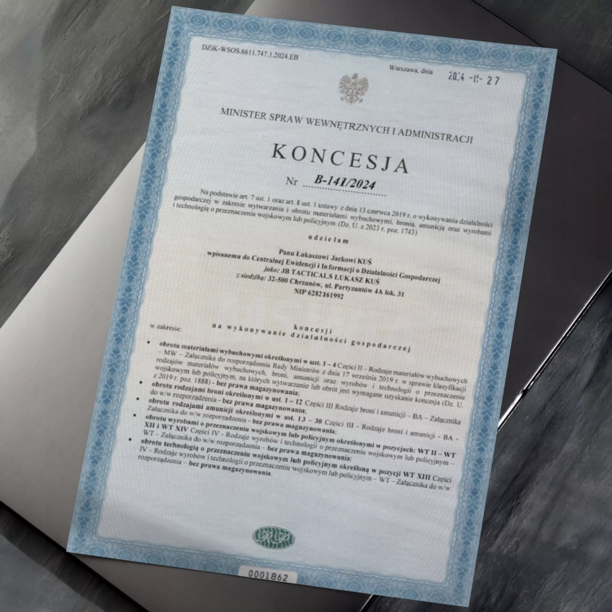 Daugiafunkcinis karabinas su peiliu, pjūklu, žibintuvėliu MULTITOOL 5in1 survivalinis