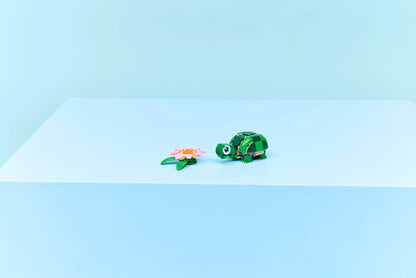 LEGO Creator 3w1 31377 Vėžlys ir vandens lelija