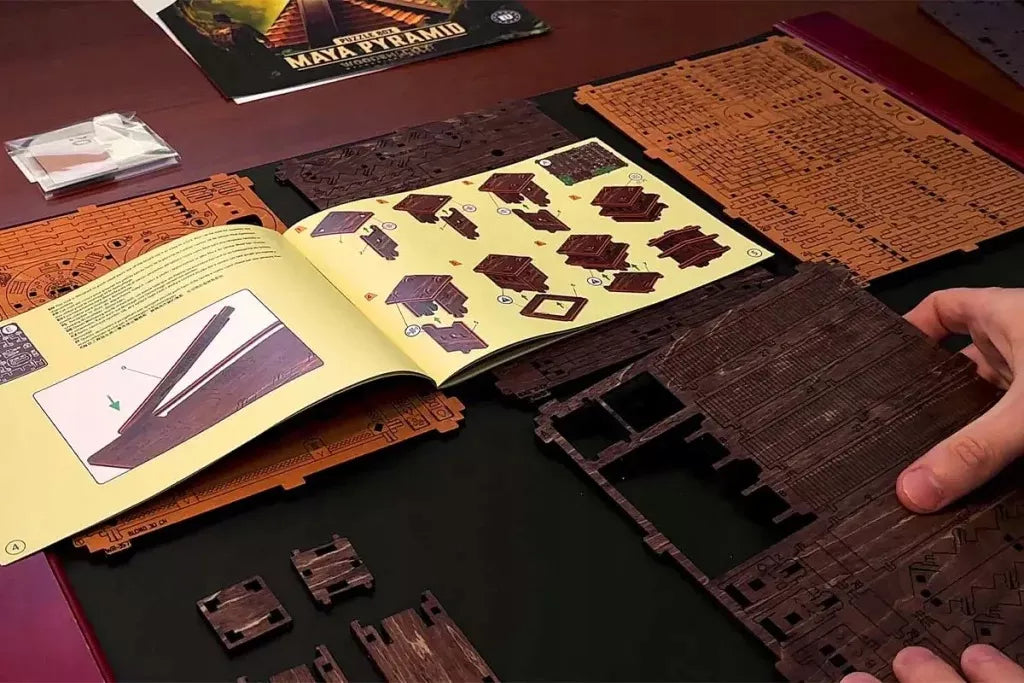 Galvosūkis Majų piramidė Escape Room dėžutė Medinės 3D dėlionės