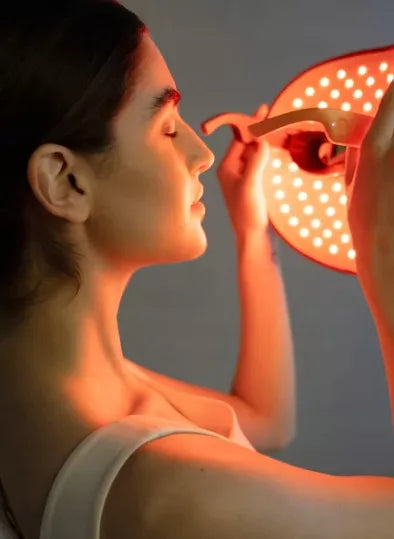 LED veido kaukė su fotoninio švytėjimo režimais TouchBeauty Glam Atjauninanti