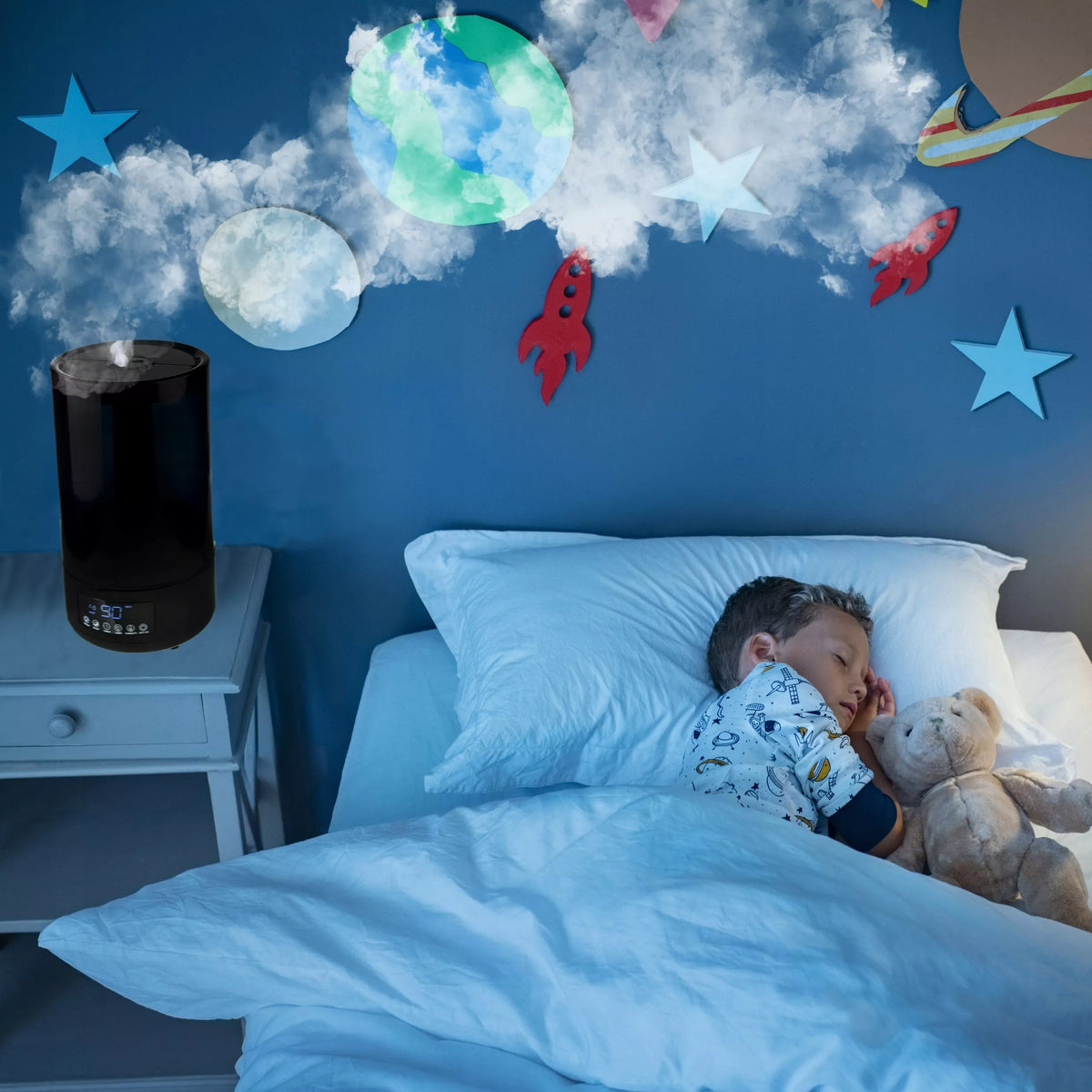 AUTOMATINIS ORO DRĖKINTUVAS SU JONIZAVIMU IR AROMATERAPIJA, DRĖGMĖS MATUOKLIS 3IN1 | 4,5L | LED | PILOTAS