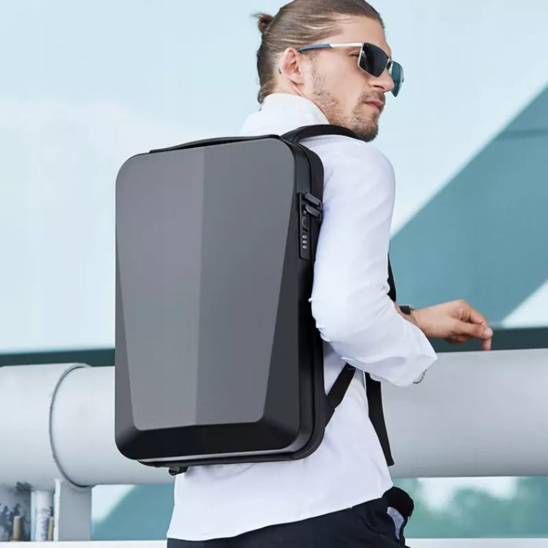 Juoda kuprinė – vandeniui atspari, laptopui, biurui, USB