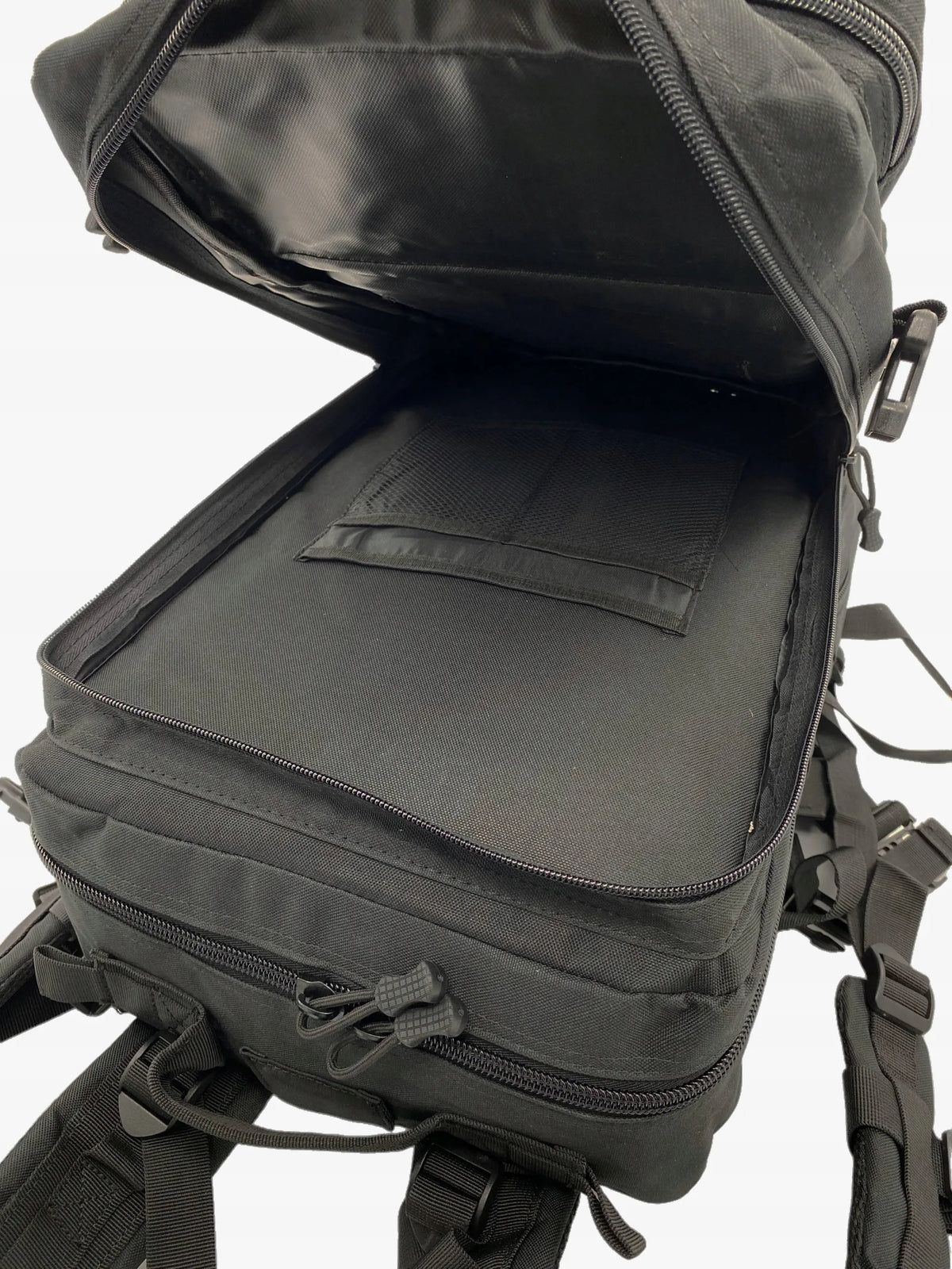 Karinė kuprinė 45L juoda