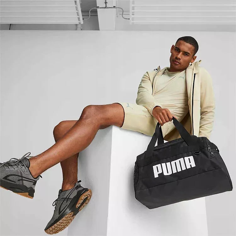 PUMA Juoda sportinė rankinė treniruotėms, sporto salėms, baseinui, kelionėms
