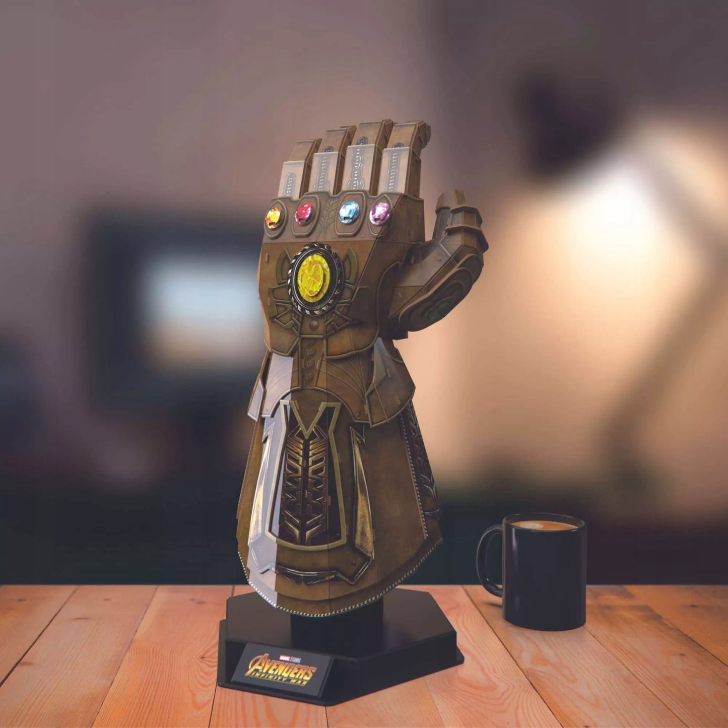 MARVEL 4D dėlionė „Begalybės pirštinė“ – 3D modelis (49 cm)