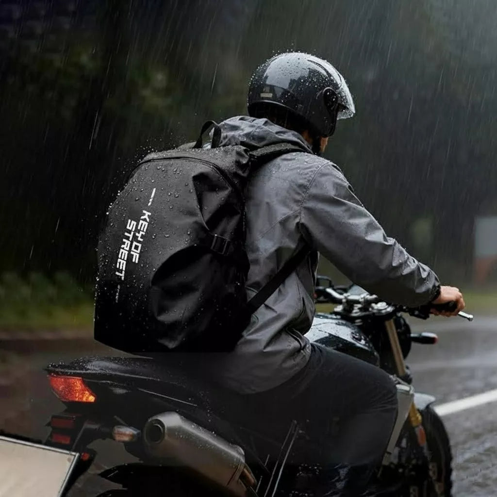 Motociklo kuprinė 40L, neperšlampama, skirta šalmui, kelioninė, sportinė