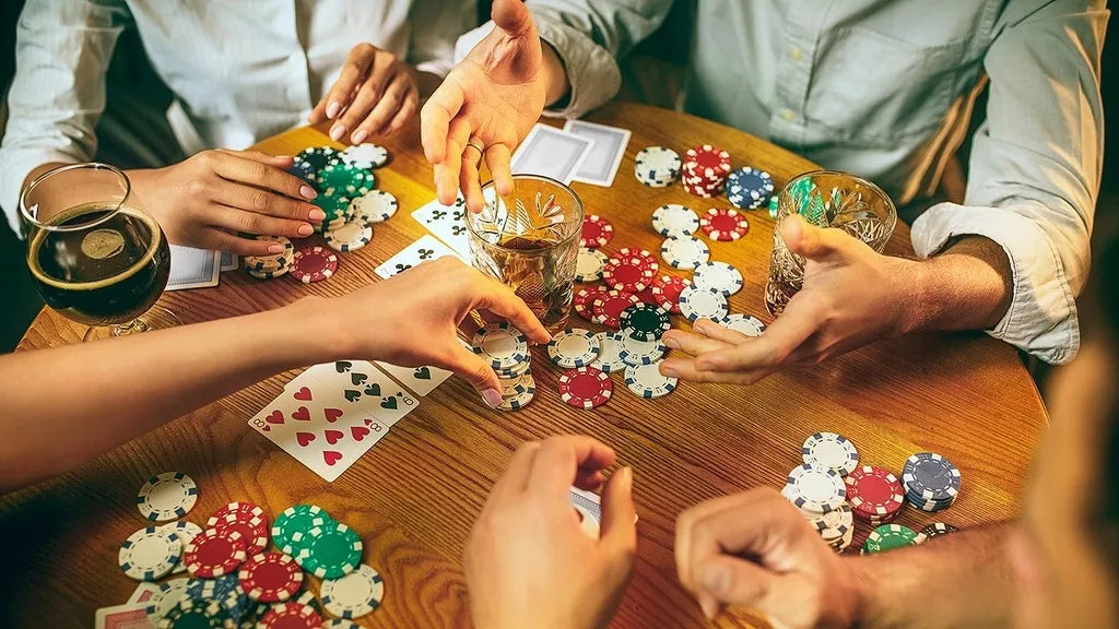 Pokerowy zestaw Malatec 300 żetonów w walizce