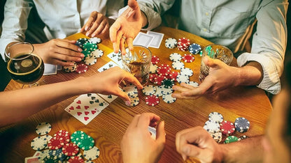 Pokerowy zestaw Malatec 300 żetonów w walizce