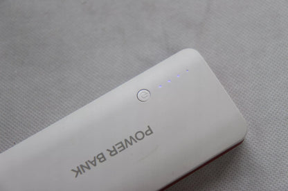 PowerBank Ekranas 3xUSB Žibintuvėlis