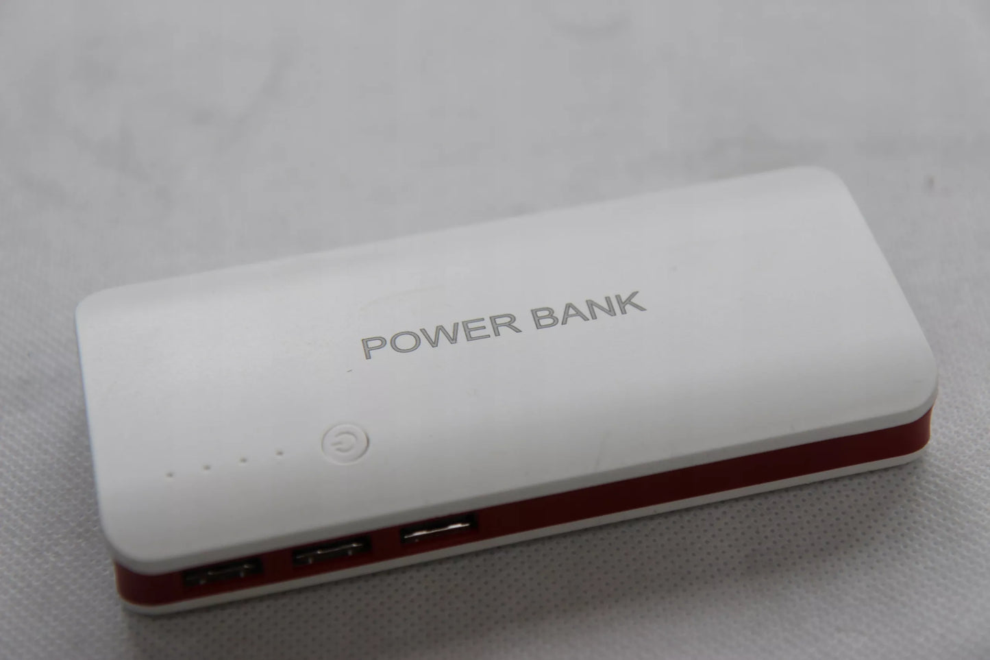 PowerBank Ekranas 3xUSB Žibintuvėlis