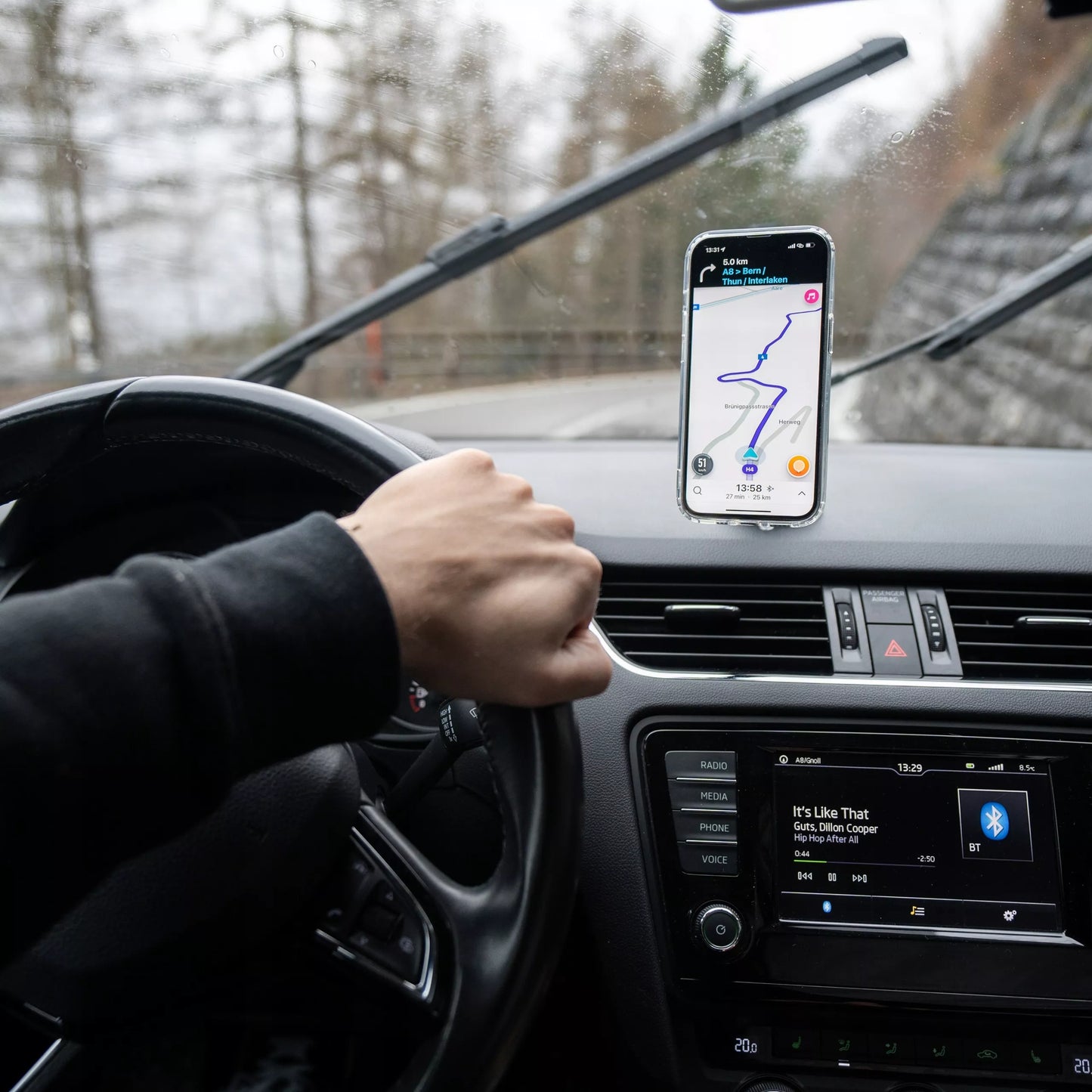 MagSafe magnetinis automobilio laikiklis – montavimui ant stiklo