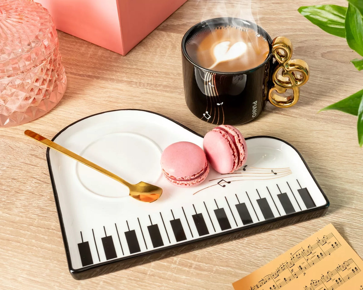 Muzikinis puodelio rinkinys su lėkštute – dovana muzikos mylėtojui