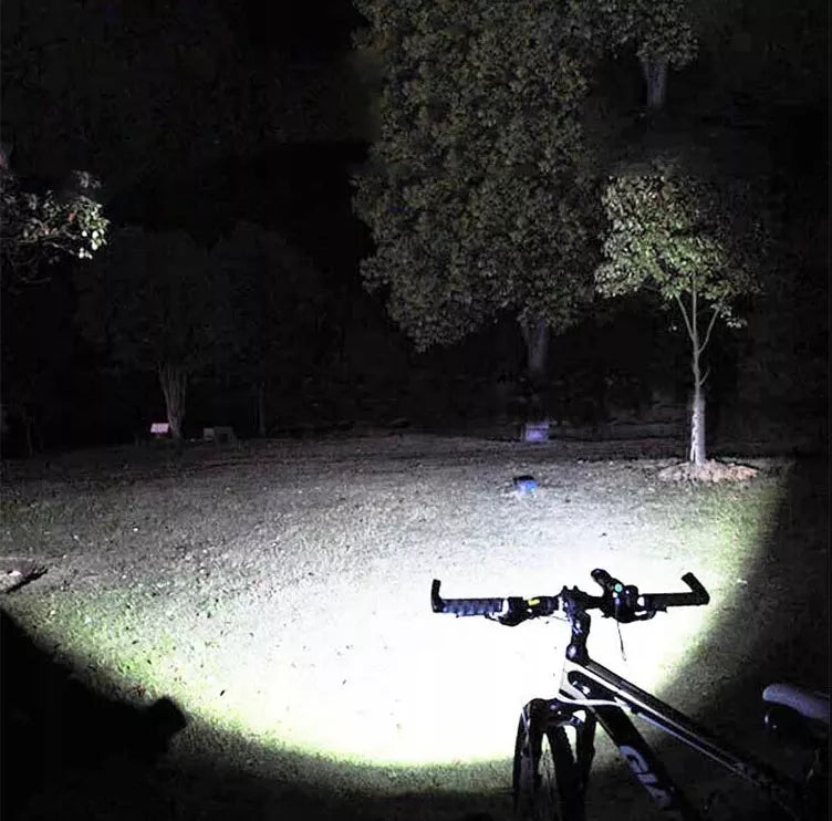 Galingas taktinis LED žibintuvėlis XHP50 ZOOM karinis