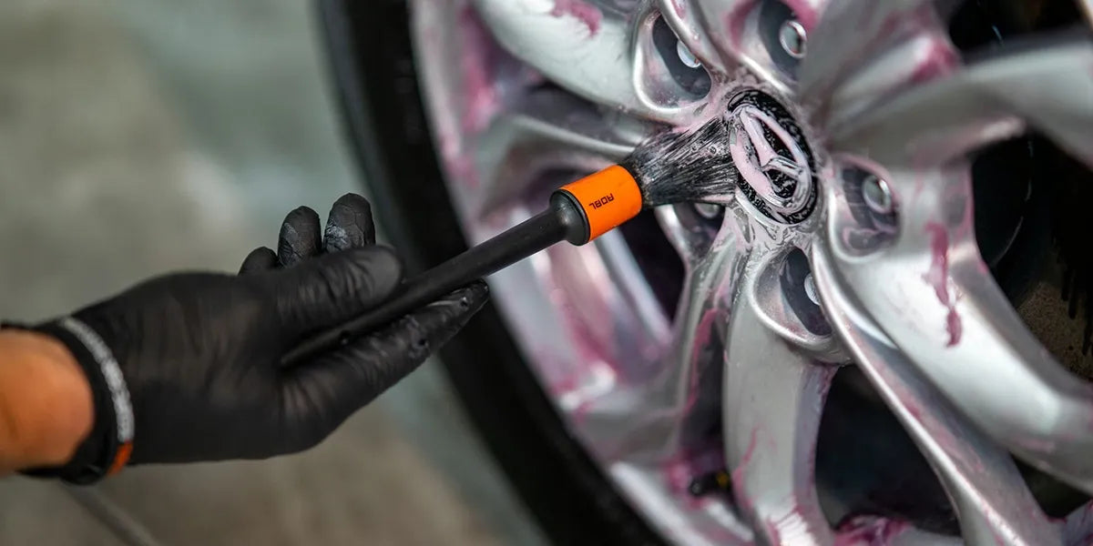 ADBL didelis automobilio detailingo kosmetikos rinkinys automobiliui plauti – dovana jam