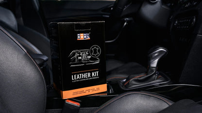 ADBL Leather Kit – odinių apmušalų valymo ir priežiūros rinkinys su valikliu, kondicionieriumi ir šepetėliu