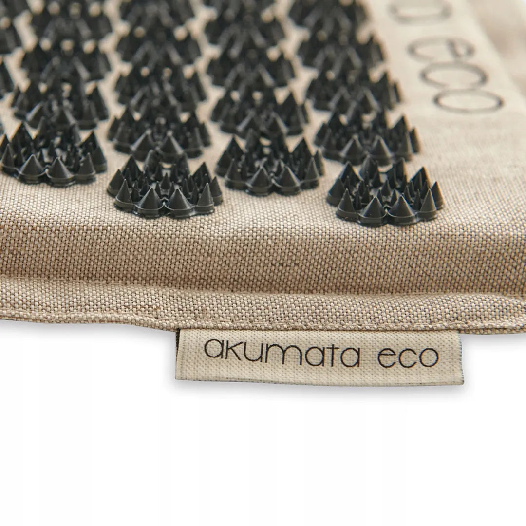 „Akumata ECO“ ekologiškas akupresūros kilimėlis su pagalvėle, juodas, iš natūralaus lino
