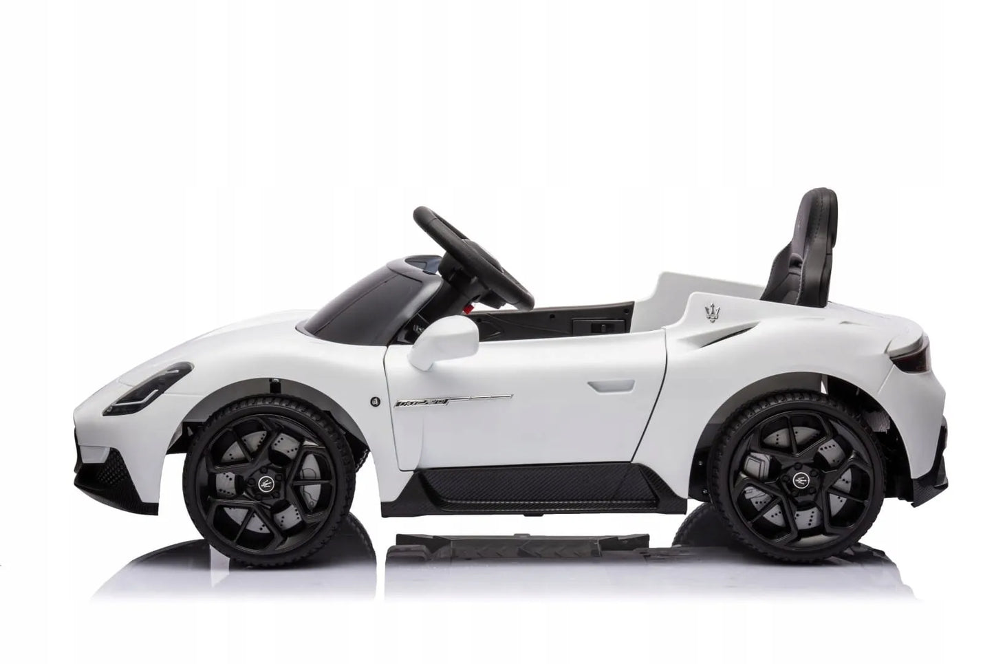 Akumuliatorinis automobilis Maserati GT Cabrio su pulteliu, MP3 ir LED