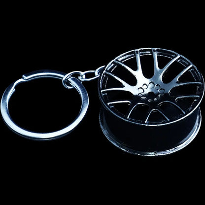 Alufelgos formos metalinis raktų pakabukas, 4 variantai, automobilių mėgėjams