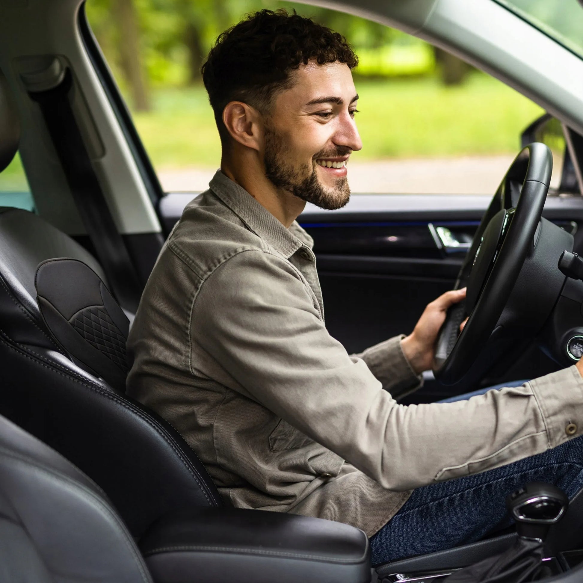 Apsauginis automobilio sėdynės kilimėlis po vaikiška kėdute ir augintiniui, Retoo M051