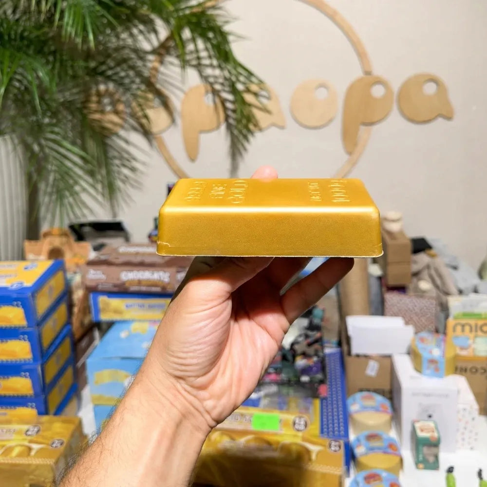 Auksinis luitas „Squishy Gold“ – minkštas antistresinis sensorinis gniuždomas žaislas