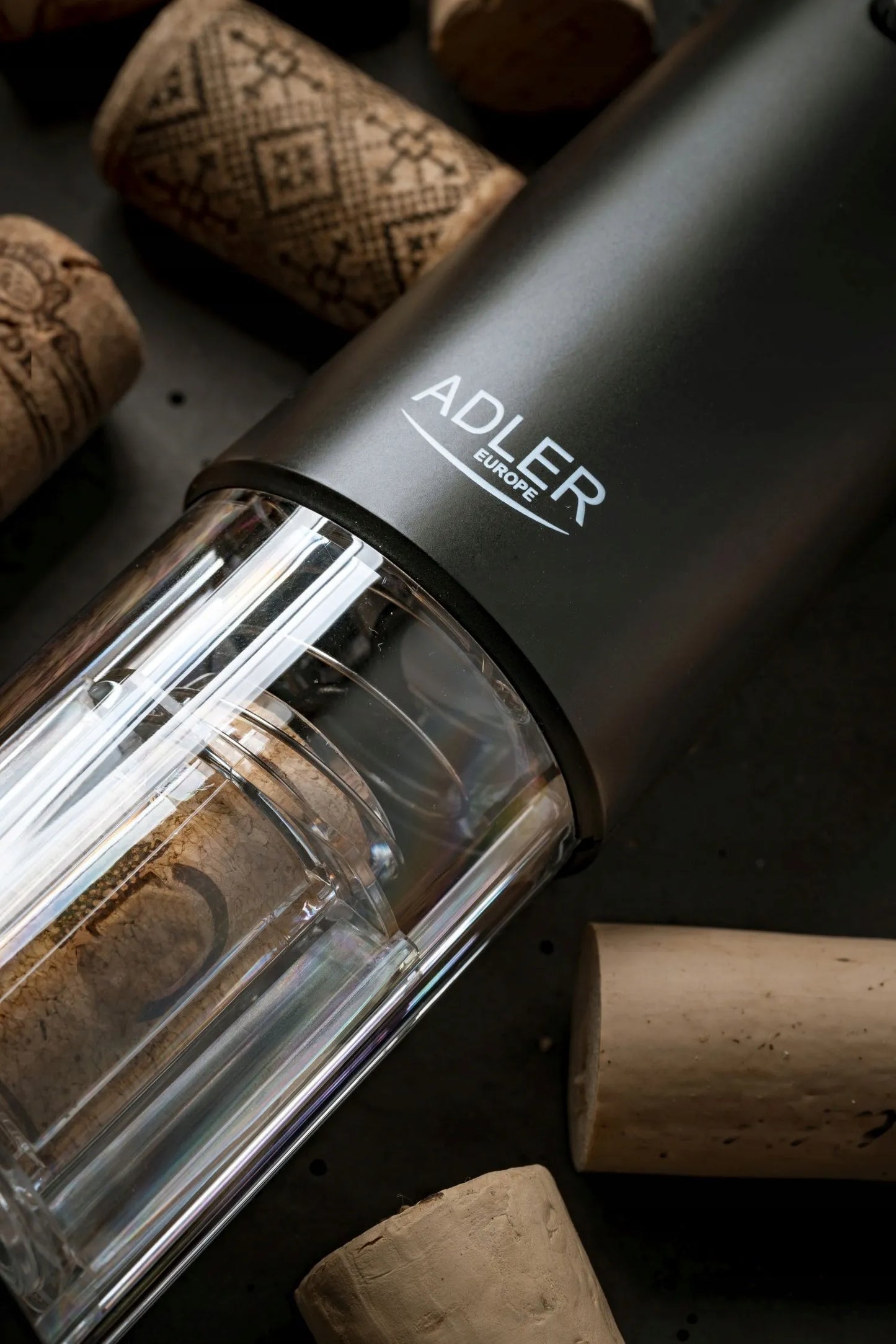 Automatinis vyno atidarytuvas Adler elektrinis butelių atidarytuvas su LED