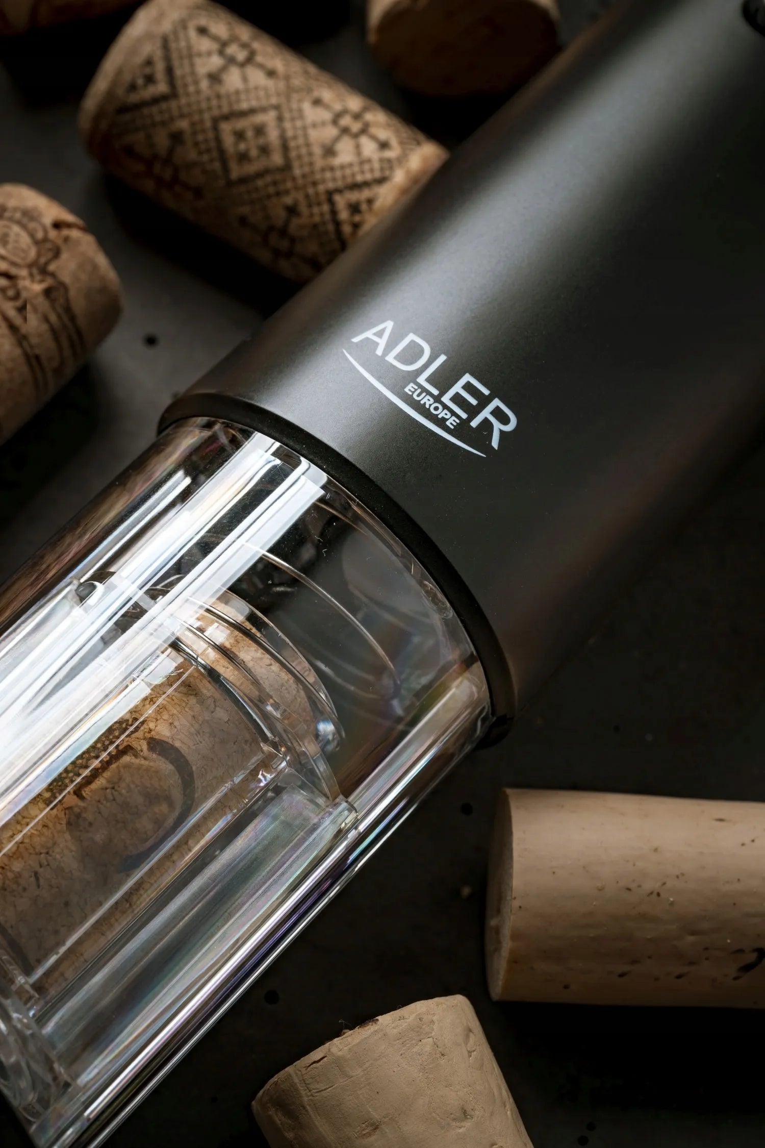 Automatinis vyno atidarytuvas Adler elektrinis butelių atidarytuvas su LED