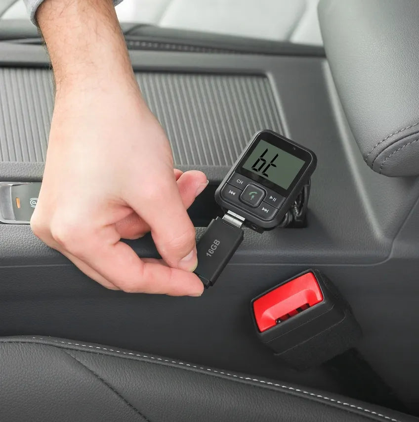 Automobilinis FM moduliatorius su Bluetooth funkcija ir USB lizdu