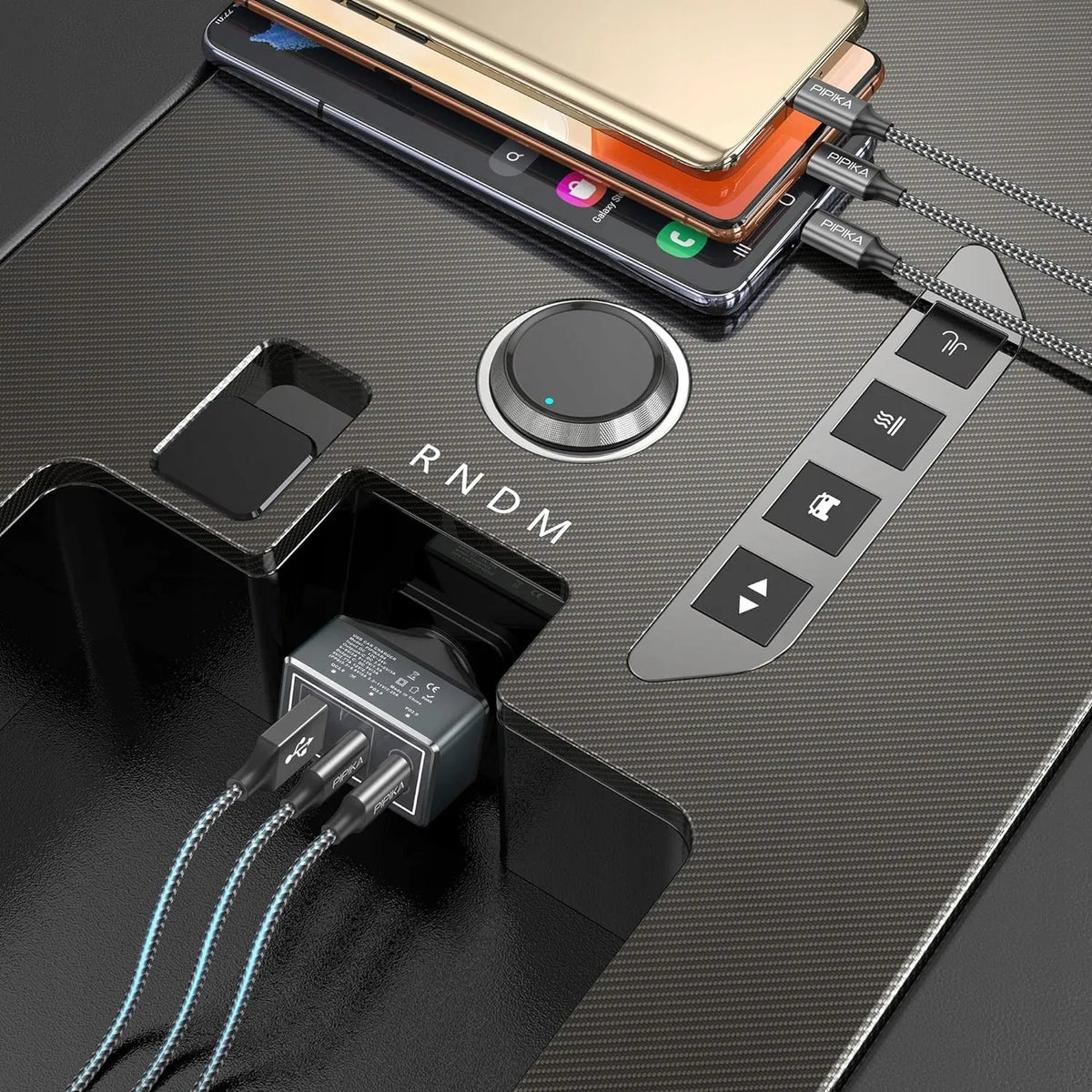 Automobilinis USB įkroviklis su 3 prievadais, LED indikatoriumi ir 65W galia