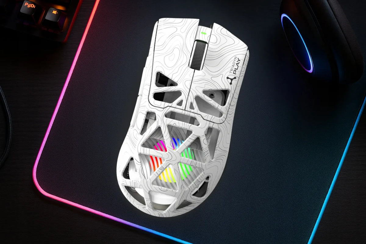 Belaidė žaidimų pelė TRIADYN IAPETUS PixArt BLUETOOTH USB RGB