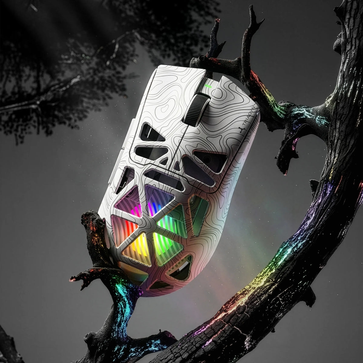 Belaidė žaidimų pelė TRIADYN IAPETUS PixArt BLUETOOTH USB RGB