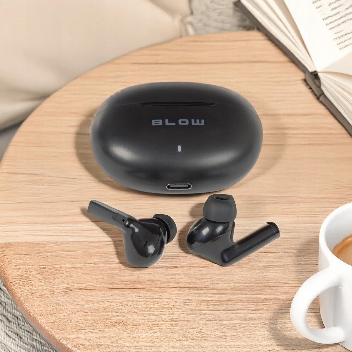 Belaidės įstatomosios „Bluetooth“ ausinės BLOW su mikrofonu ir „Powerbank“ funkcija