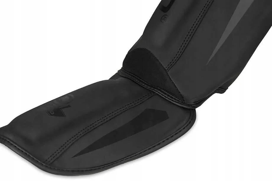 Blauzės ir pėdų apsaugos L – Black Master