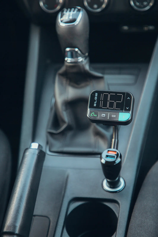 BLOW FM siųstuvas Bluetooth 5.0 SD QC 3xUSB Siri/Google laisvų rankų įranga